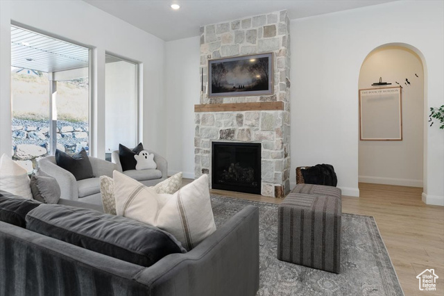 Photo 21 for MLS #2116960 at 128 N Sherwood Dr