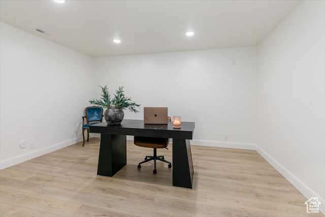 Photo 38 for MLS #2116960 at 128 N Sherwood Dr