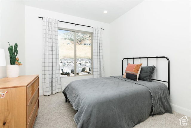 Photo 7 for MLS #2116960 at 128 N Sherwood Dr