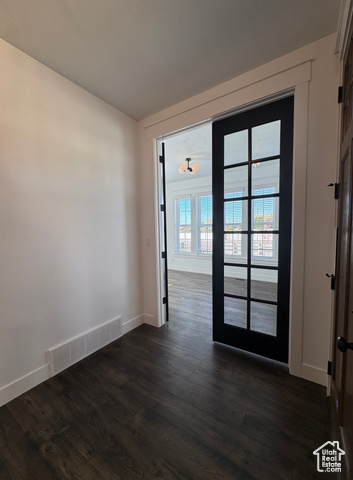 Photo 6 for MLS #2116962 at 2095 W 200 North