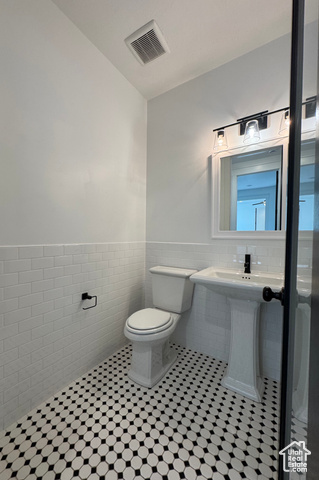 Photo 8 for MLS #2116962 at 2095 W 200 North