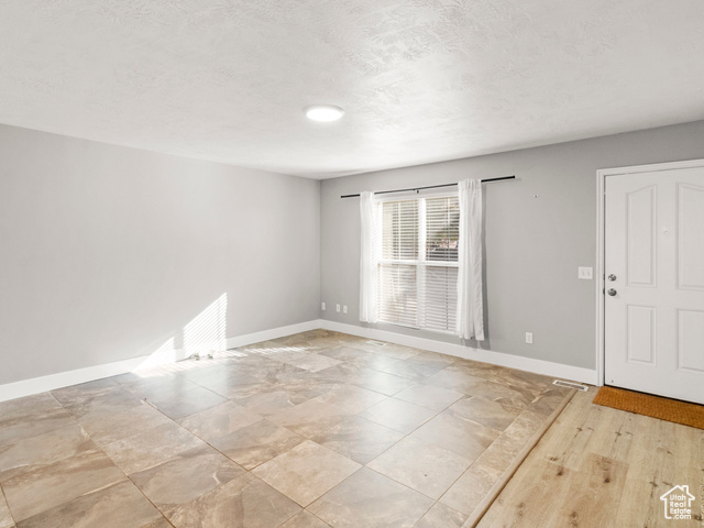 Photo 12 for MLS #2116971 at 4784 S Huntly Dr