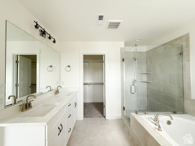 Photo 9 for MLS #2116972 at 2190 W Cape Fox Way #219