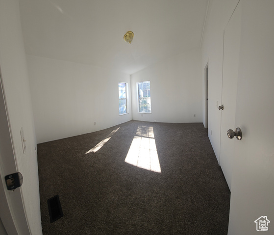 Photo 17 for MLS #2116974 at 1183 W Parkway Ln