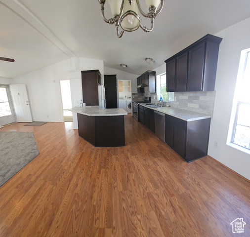 Photo 16 for MLS #2116974 at 1183 W Parkway Ln