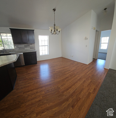 Photo 15 for MLS #2116974 at 1183 W Parkway Ln