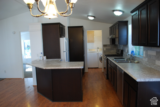 Photo 4 for MLS #2116974 at 1183 W Parkway Ln