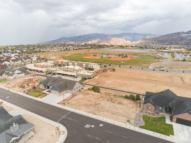 Photo 2 for MLS #2116985 at 933 S Cliffs Dr #38