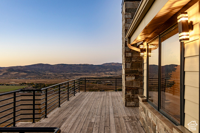 Photo 5 for MLS #2116991 at 164 Mountain Top Dr