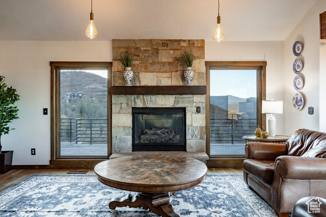 Photo 21 for MLS #2116991 at 164 Mountain Top Dr