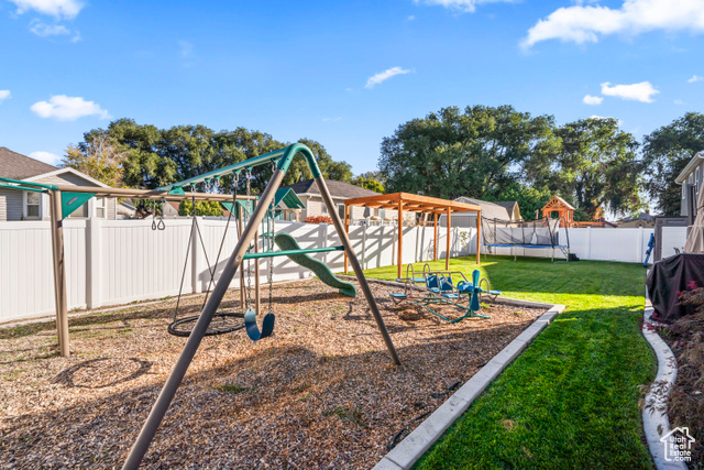 Photo 38 for MLS #2116996 at 316 W 390 South