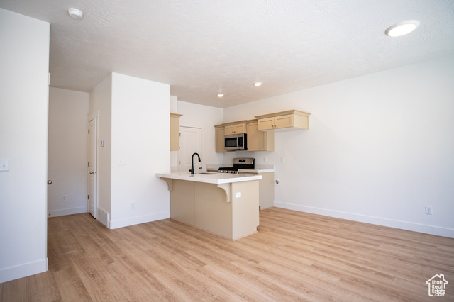 Photo 2 for MLS #2117005 at 672 N 500 East #115