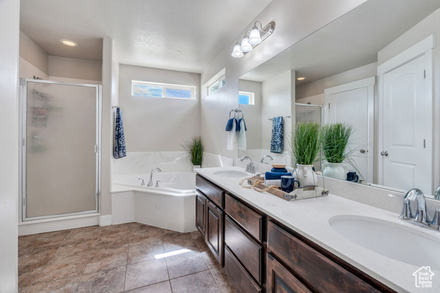 Photo 21 for MLS #2117010 at 1904 E Sunnyvale Dr