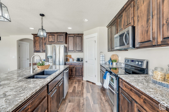 Photo 13 for MLS #2117010 at 1904 E Sunnyvale Dr