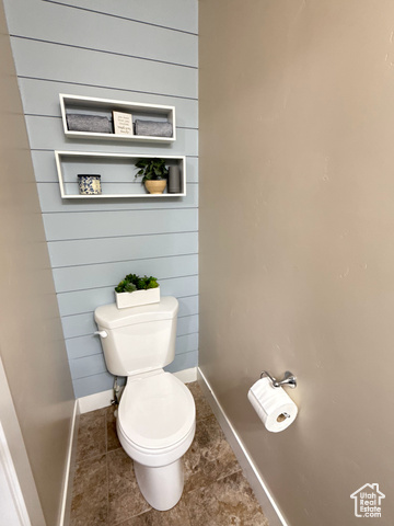 Photo 17 for MLS #2117010 at 1904 E Sunnyvale Dr