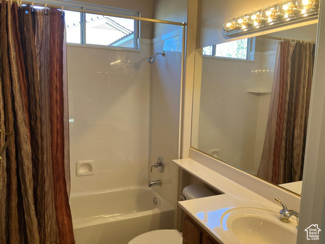 Photo 10 for MLS #2117011 at 4438 S Broadmoor Dr