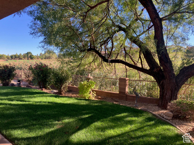 Photo 14 for MLS #2117011 at 4438 S Broadmoor Dr