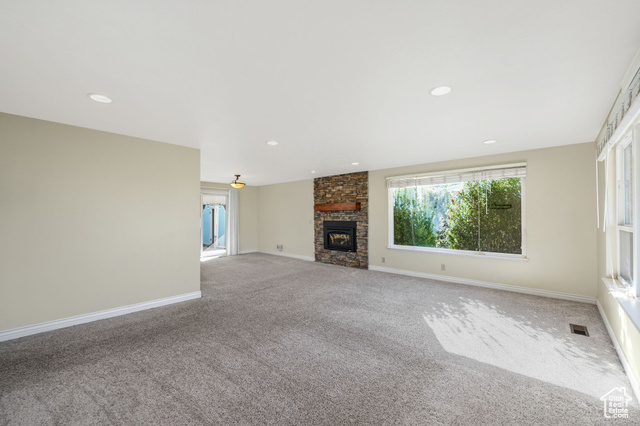 Photo 11 for MLS #2117013 at 952 N Kingswood Rd