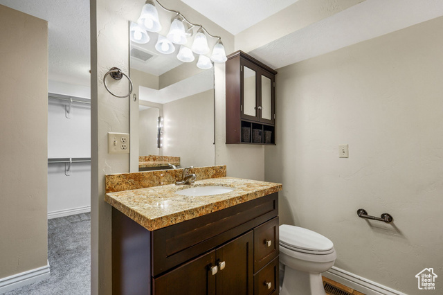 Photo 31 for MLS #2117013 at 952 N Kingswood Rd