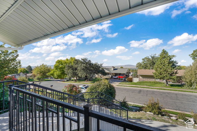 Photo 39 for MLS #2117013 at 952 N Kingswood Rd