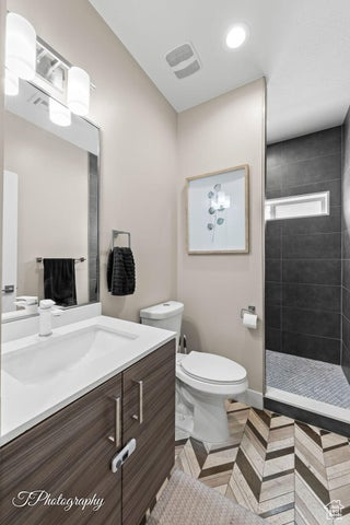 Photo 21 for MLS #2117016 at 438 N Stone Mtn #47