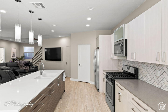 Photo 7 for MLS #2117016 at 438 N Stone Mtn #47