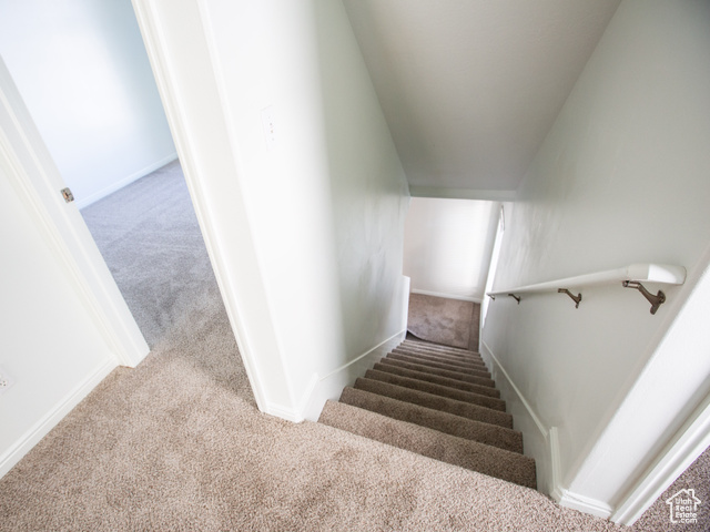 Photo 14 for MLS #2117017 at 475 N Redwood Rd
