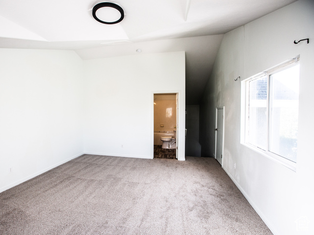 Photo 19 for MLS #2117017 at 475 N Redwood Rd