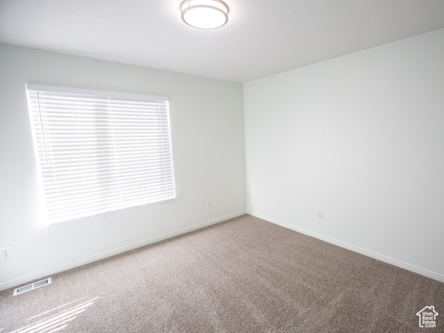 Photo 11 for MLS #2117017 at 475 N Redwood Rd