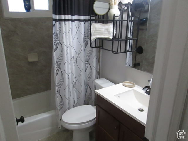 Photo 12 for MLS #2117020 at 1223 E Oak St