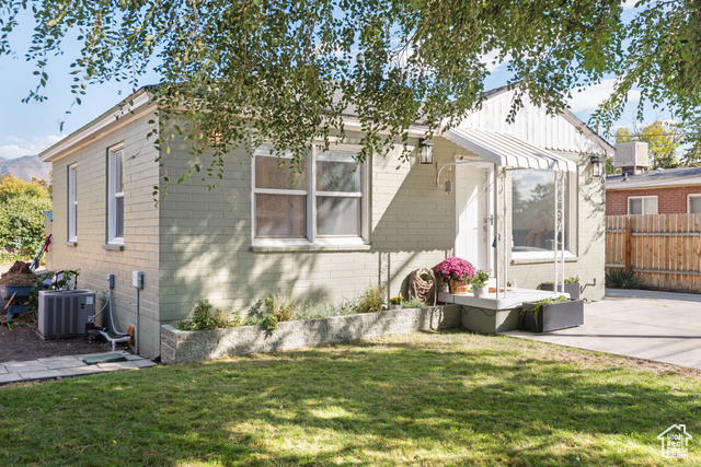 Photo 4 for MLS #2117021 at 3623 S 700 East