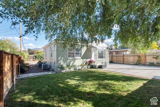 Photo 3 for MLS #2117021 at 3623 S 700 East