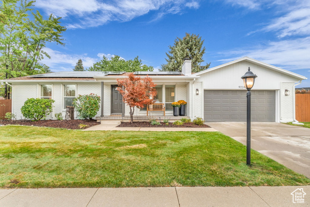 9224 S STERLING DR, Sandy UT 84093