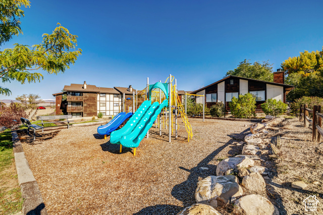 Photo 4 for MLS #2117038 at 800 W Highway Dr
