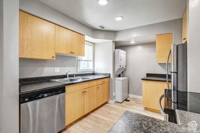 Photo 13 for MLS #2117038 at 800 W Highway Dr