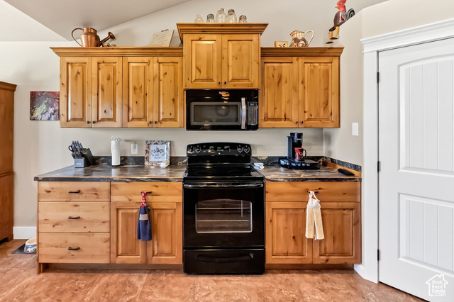 Photo 9 for MLS #2117040 at 808 W 400 South