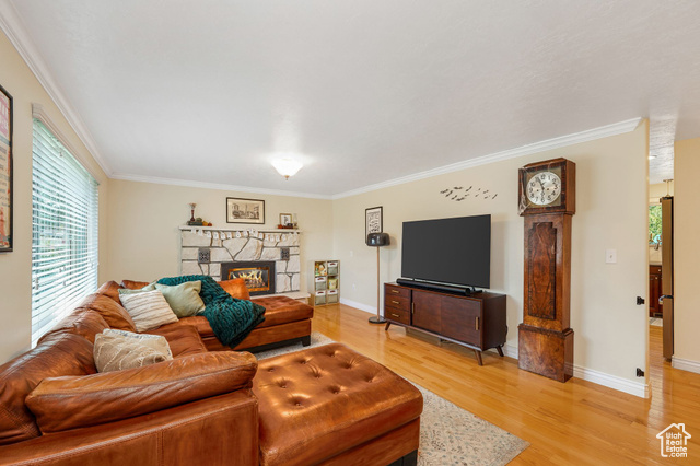 Photo 2 for MLS #2117045 at 3002 W Carranza Dr