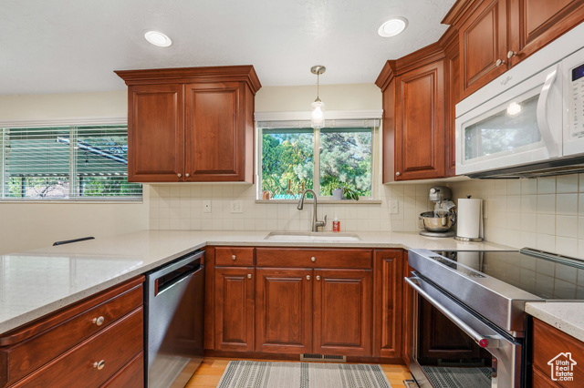 Photo 7 for MLS #2117045 at 3002 W Carranza Dr