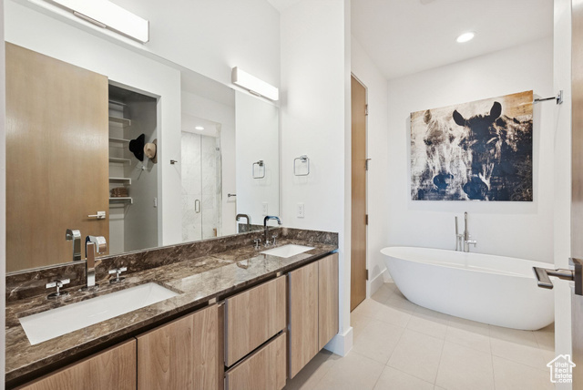 2752 W High Mountain Rd 207