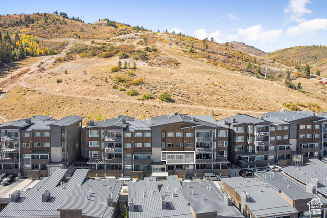 2752 W High Mountain Rd 207