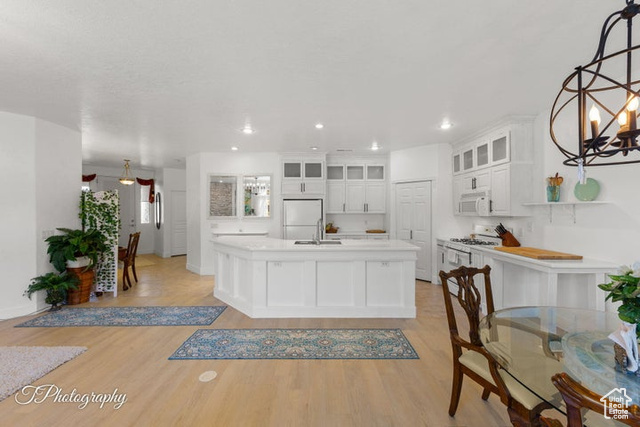 Photo 3 for MLS #2117082 at 1996 W 1940 North