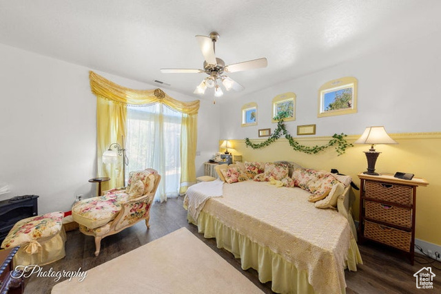 Photo 8 for MLS #2117082 at 1996 W 1940 North