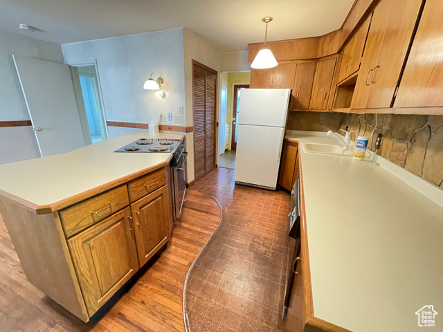 Photo 19 for MLS #2117093 at 949 N Oakley St