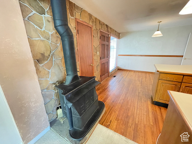 Photo 8 for MLS #2117093 at 949 N Oakley St