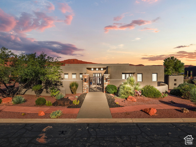 Photo 3 for MLS #2117101 at 2228 N Chaco Trl