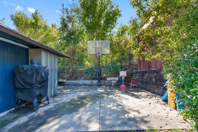 Photo 42 for MLS #2117104 at 5574 S Easton St