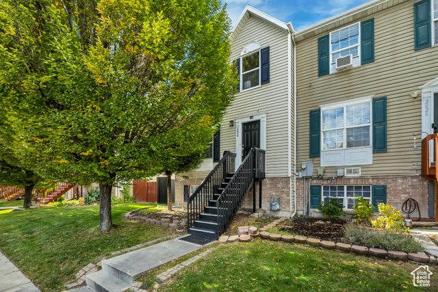 Photo 2 for MLS #2117106 at 2830 S Keltic Ct