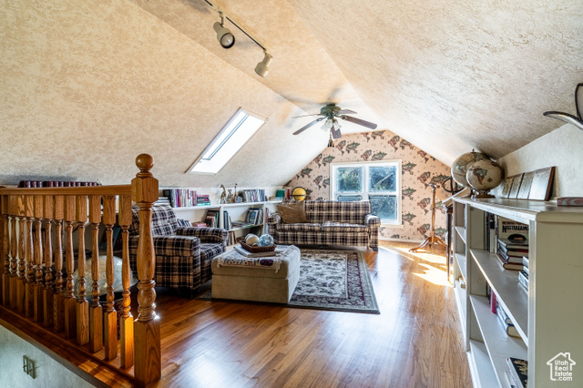 Photo 16 for MLS #2117129 at 395 W 200 North