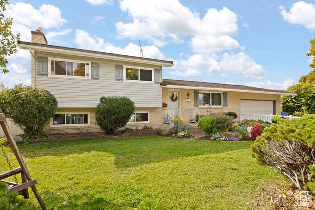 Photo 2 for MLS #2117130 at 734 E 30 North