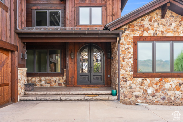 Photo 4 for MLS #2117148 at 676 N Chimney Rock Rd